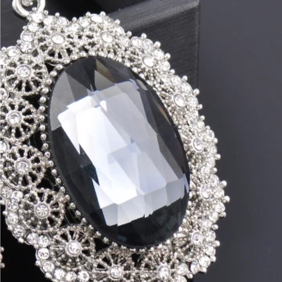 Lace Pattern Oval Gray CZ Pendant Long Necklace For Women - Picture 3 of 4